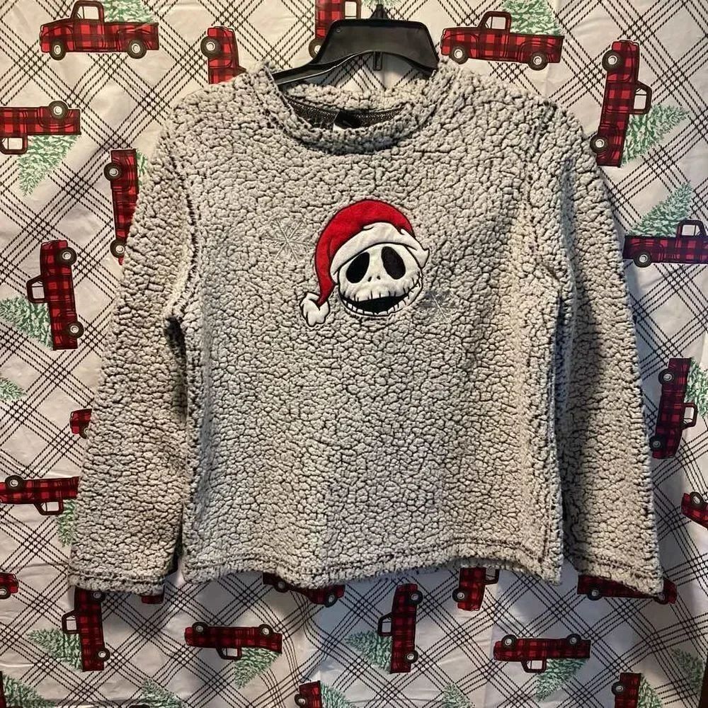 Nightmare before Christmas all over Sherpa size medium
